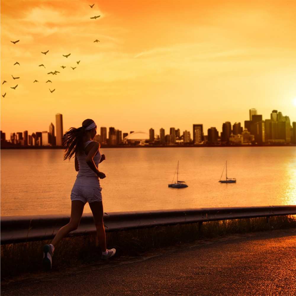 Открытка на каждый день с именем, Аполлинарий С хорошим утром девушка бежит Прикольная открытка с пожеланием онлайн скачать бесплатно 