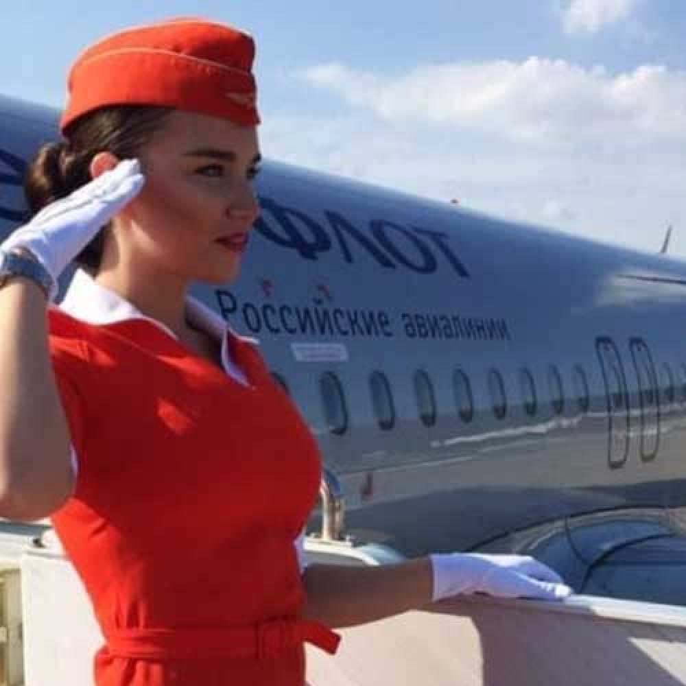 Открытка на каждый день с именем, Юра Удачной поездки чудесного полета Прикольная открытка с пожеланием онлайн скачать бесплатно 