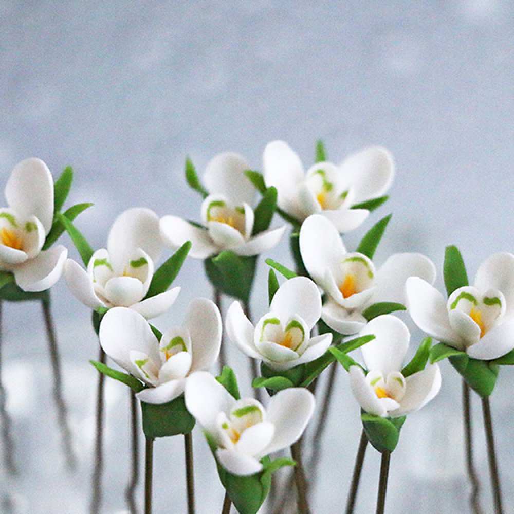Открытка на каждый день с именем, Леонтий Люблю тебя весенние цветы Прикольная открытка с пожеланием онлайн скачать бесплатно 